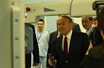 Президенту Нурсултану Назарбаеву сегодня презентовали Казахстанский международный референсный обучающий центр роботизированной хирургии, открывшийся на базе Больницы Медицинского центра УДП РК